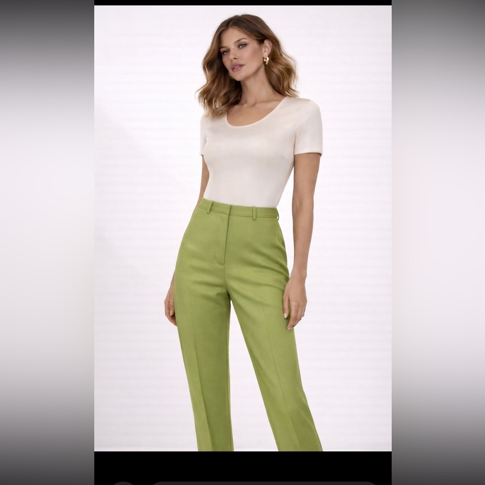 St. John jeans Pants green gold metal Embelished